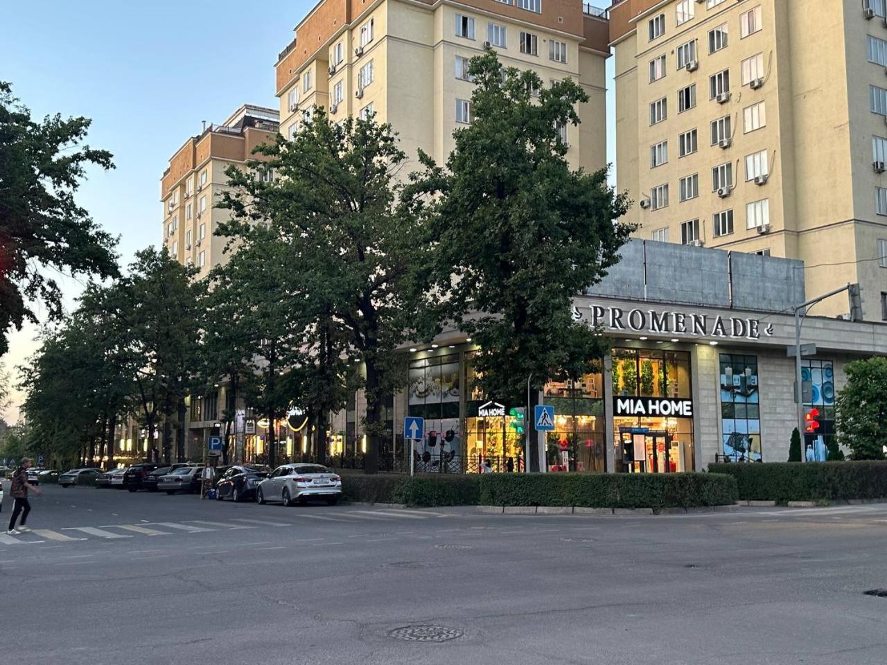 Apartment With City View On Sydykova St. 123 比什凯克 外观 照片
